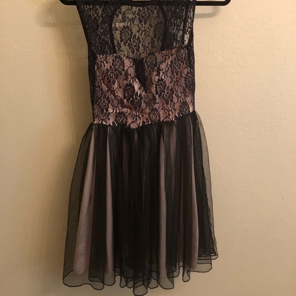 Black lace dress -small great for a dance. - Picture 5 of 8